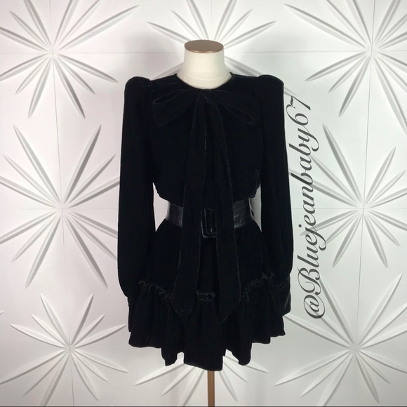 The Vampire’s Wife X H&M Pussy Bow Tie Velvet Dress 🖤 - Picture 12 of 17